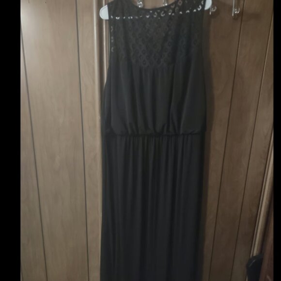 Women's 2XL Maxi Dress - Picture 3 of 3